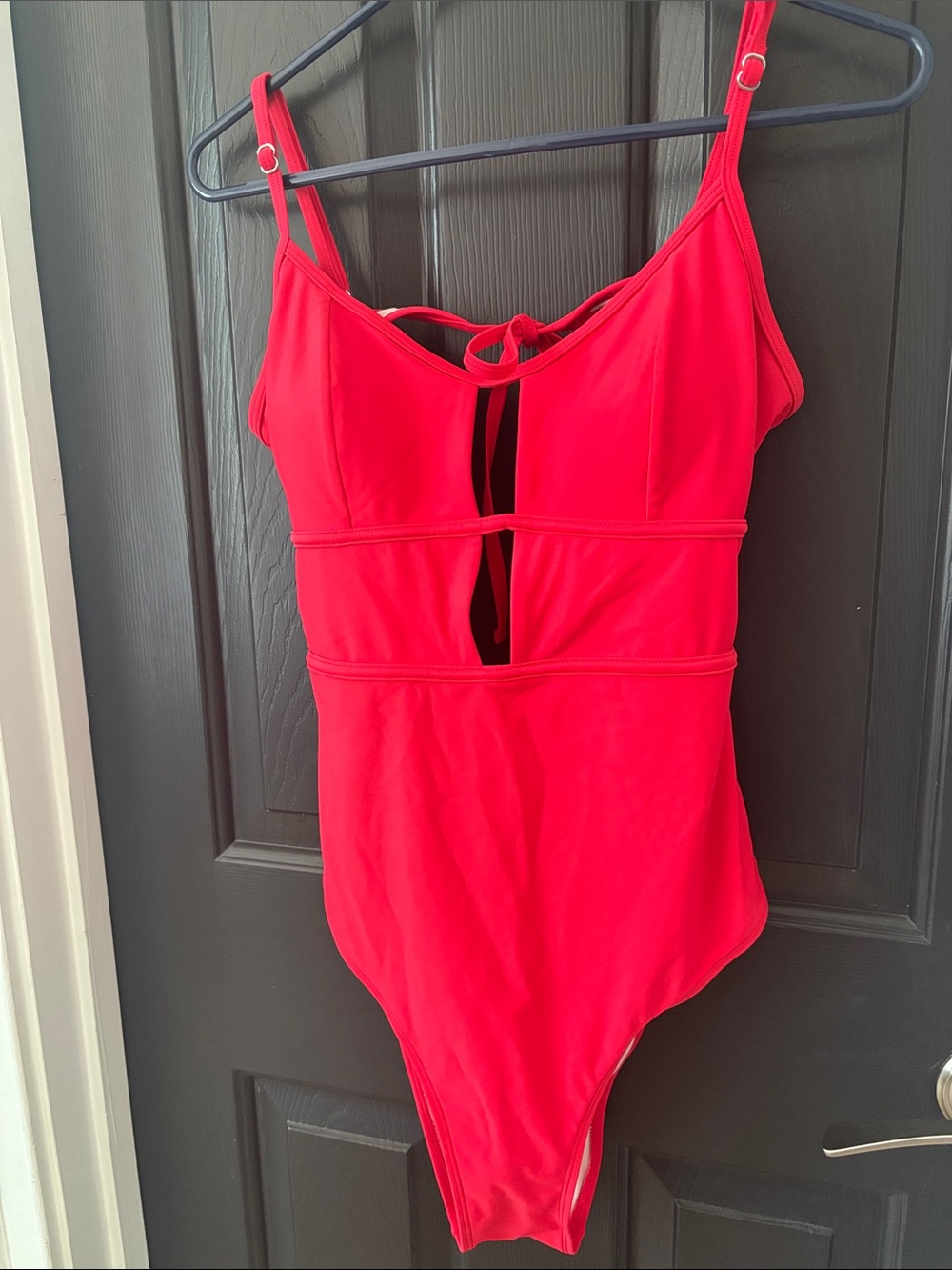 Cupshe Red One-Piece Swimsuit with Front Cutouts Large